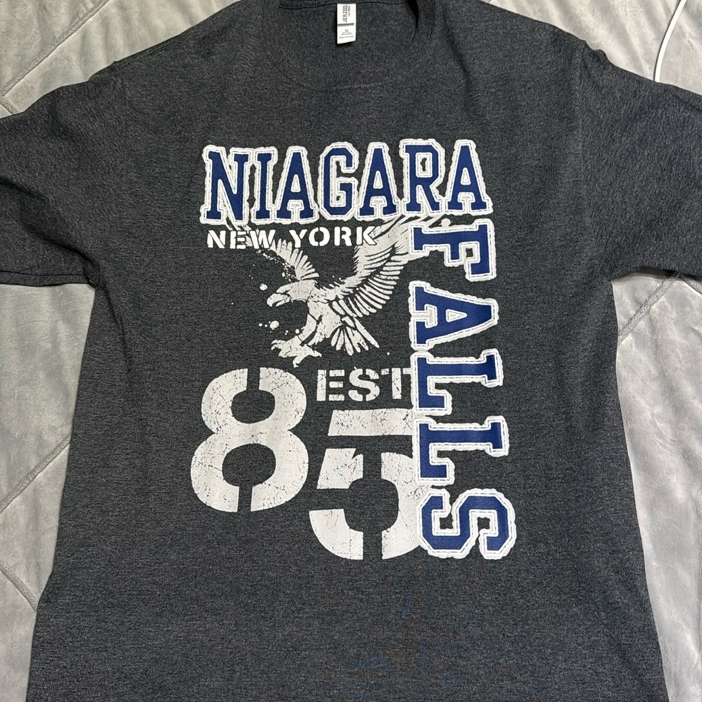 Niagara Falls souvenir tshirt